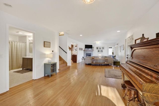 5609 Winnequah Trail, Monona, WI 53716