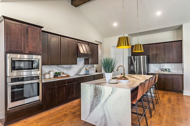 309 Slimp Bluff, Azle, TX 76020