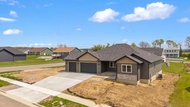 422 Eisenhower Street, Baraboo, WI 53913