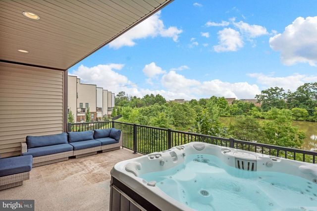 23094 SULLIVANS COVE SQ, Brambleton, VA 20148