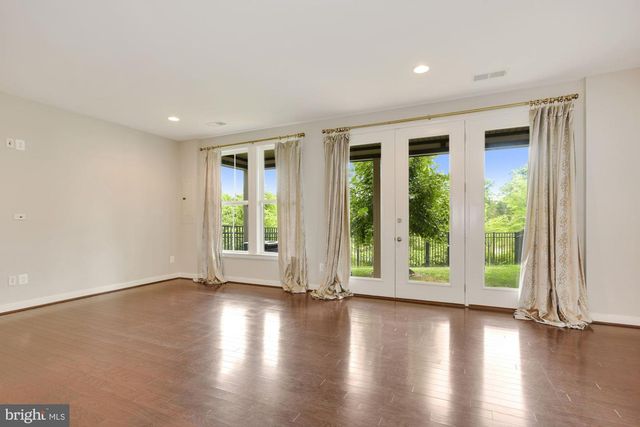 23094 SULLIVANS COVE SQ, Brambleton, VA 20148