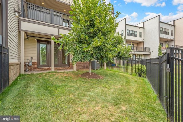 23094 SULLIVANS COVE SQ, Brambleton, VA 20148