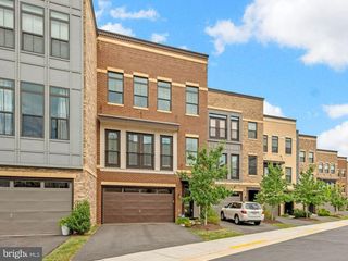 23094 SULLIVANS COVE SQ, Brambleton, VA 20148