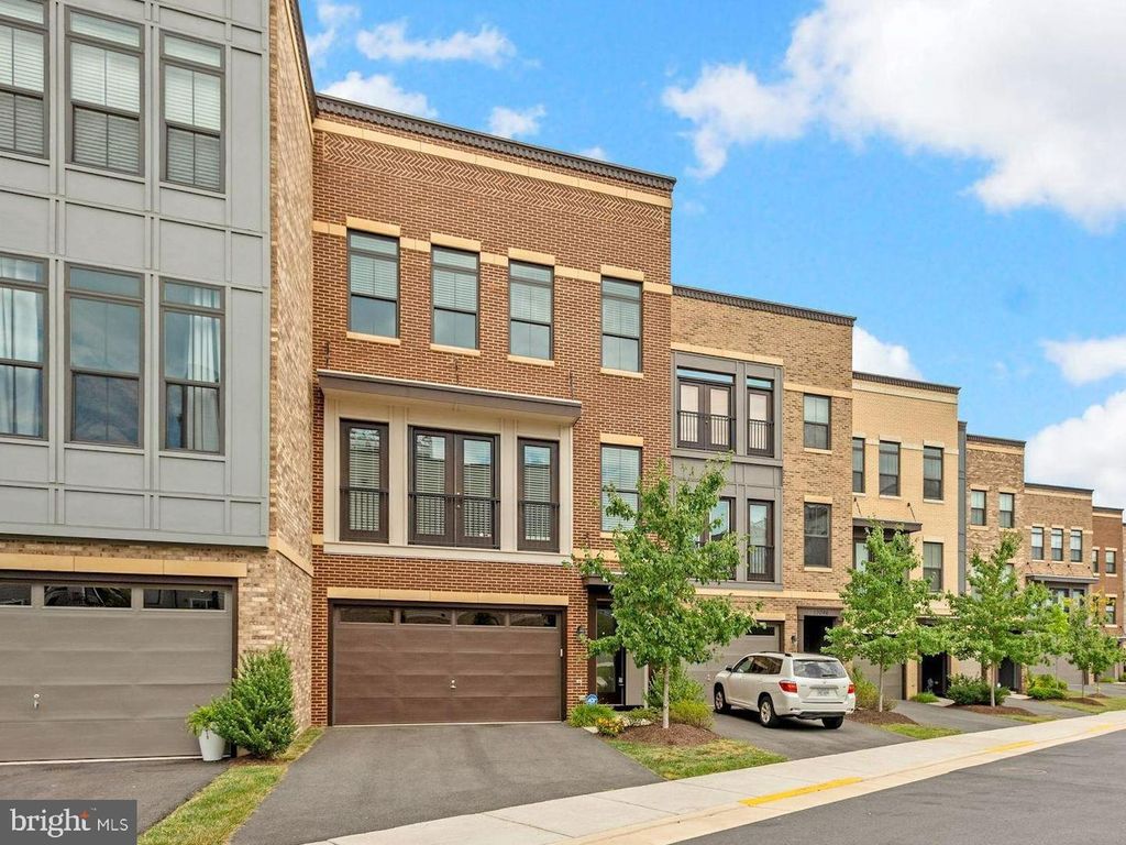23094 SULLIVANS COVE SQ, Brambleton, VA 20148