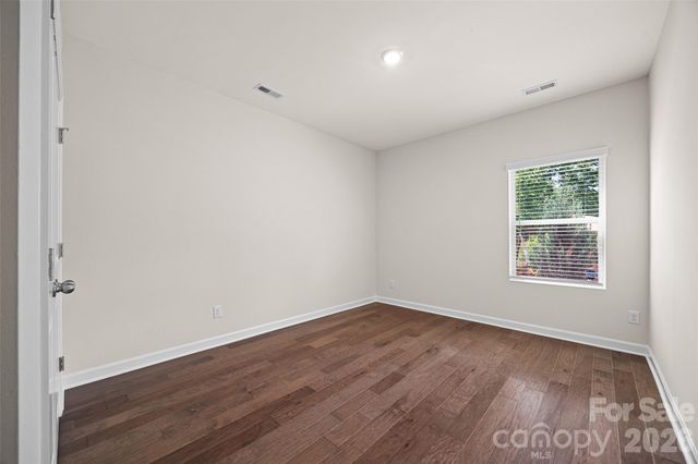 1041 Amberley Crossing Drive, Belmont, NC 28012