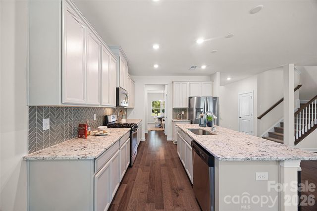 1041 Amberley Crossing Drive, Belmont, NC 28012