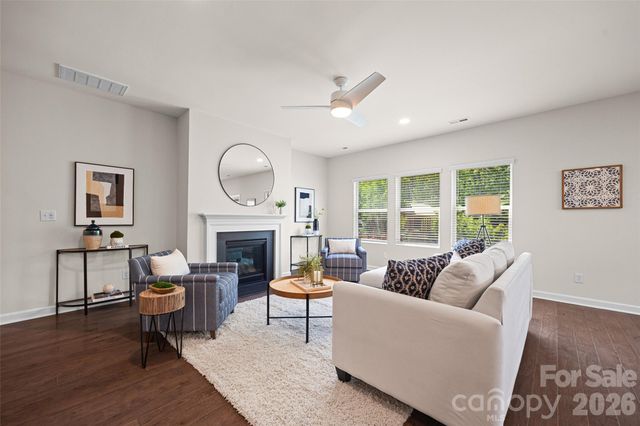 1041 Amberley Crossing Drive, Belmont, NC 28012