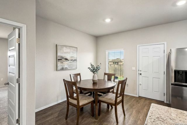 7663 Stud Dr., Elmendorf, TX 78112