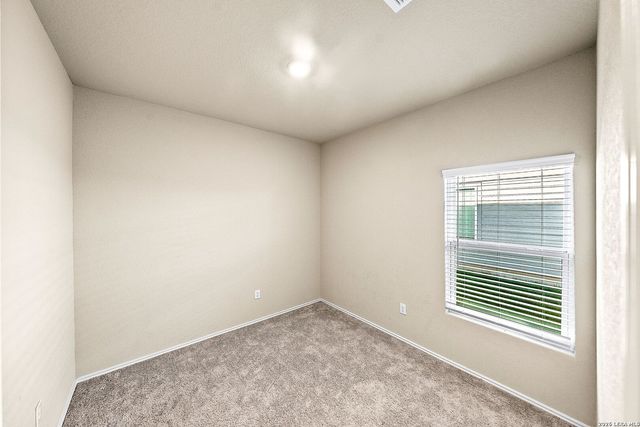 7663 Stud Dr., Elmendorf, TX 78112