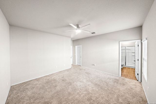 7663 Stud Dr., Elmendorf, TX 78112