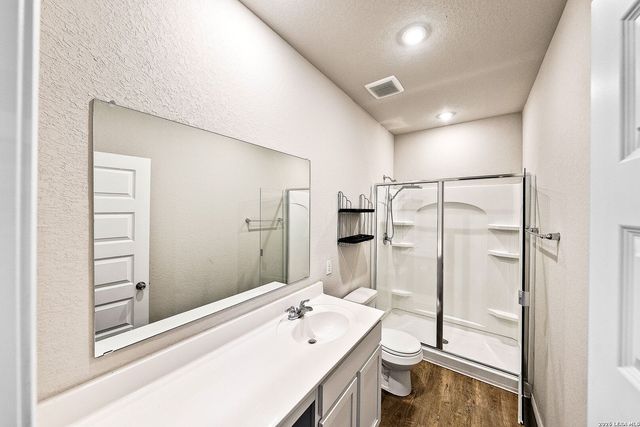7663 Stud Dr., Elmendorf, TX 78112