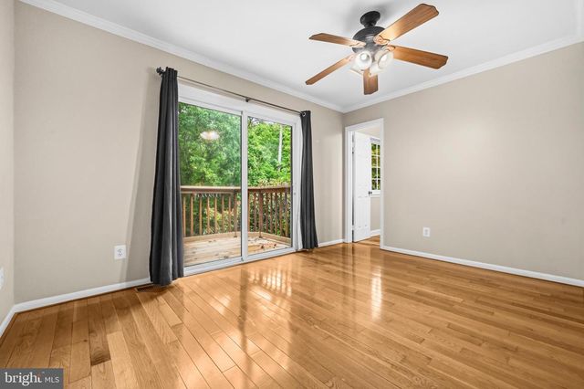 8016 LAKE DR, Manassas, VA 20111