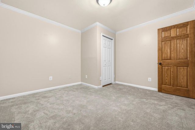 8016 LAKE DR, Manassas, VA 20111