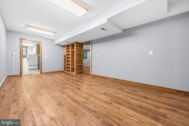 8016 LAKE DR, Manassas, VA 20111