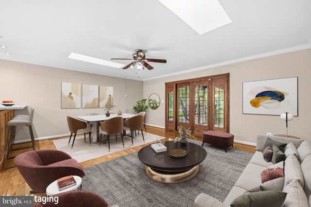 8016 LAKE DR, Manassas, VA 20111
