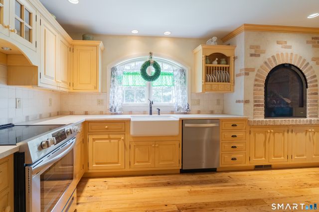 350 Joyce Road, Hamden, CT 06518