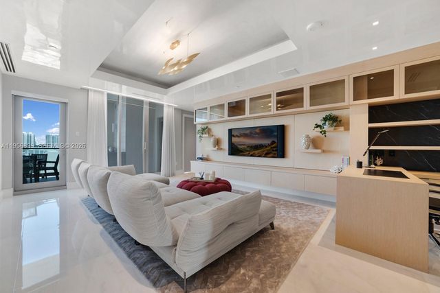 17975 Collins Ave N701, Sunny Isles Beach, FL 33160