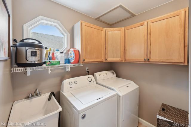 9297 6 Mile Road, Salem Township, MI 48168