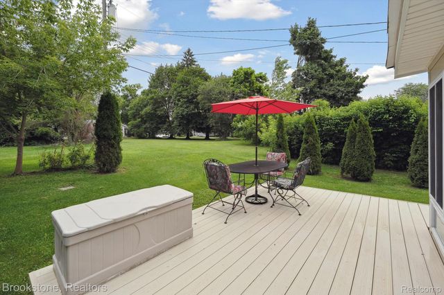 9297 6 Mile Road, Salem Township, MI 48168