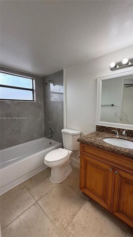 1453 Lake Crystal Dr H, West Palm Beach, FL 33411