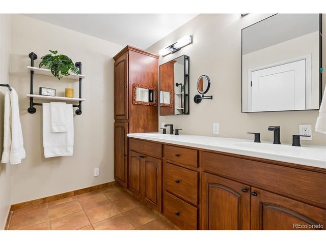 2684 S Adams St, Denver, CO 80210