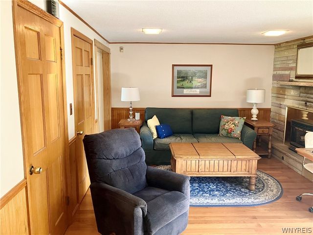 299 Hedstrom Drive, Amherst, NY 14226