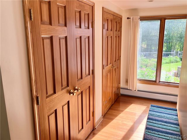 299 Hedstrom Drive, Amherst, NY 14226