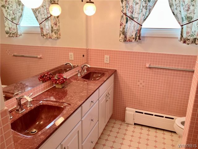 299 Hedstrom Drive, Amherst, NY 14226
