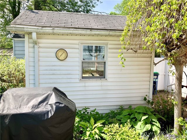 299 Hedstrom Drive, Amherst, NY 14226
