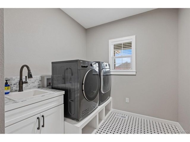 1812 74th Ave, Greeley, CO 80634