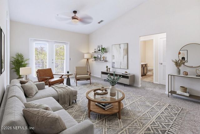 821 GOLDEN LAKE Loop, St. Johns, FL 32084