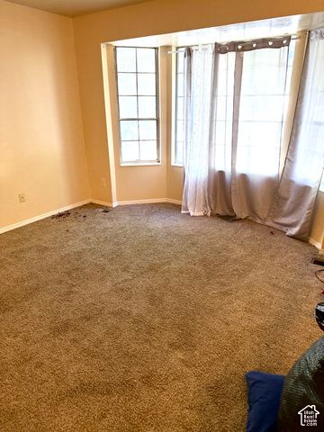 263 W MEADOWBROOK DR, Ogden, UT 84404