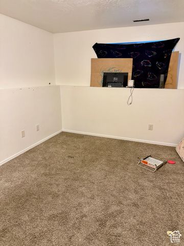 263 W MEADOWBROOK DR, Ogden, UT 84404