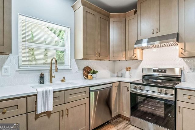 1060 Gun Club Road NW, Atlanta, GA 30318