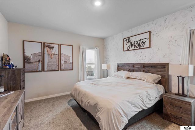 12109 S 204 Avenue, Gretna, NE 68028