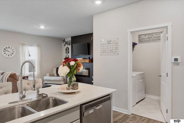 12109 S 204 Avenue, Gretna, NE 68028