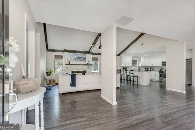 151 Suburban Drive NE, Kennesaw, GA 30144