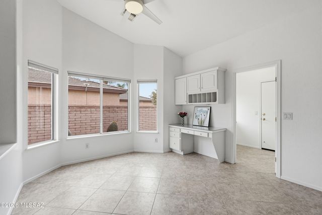 1563 N Rush Creek Court, Green Valley, AZ 85614