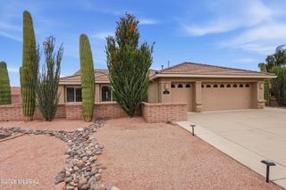 1563 N Rush Creek Court, Green Valley, AZ 85614