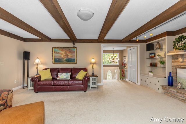 875 Bruce Drive, Middleville, MI 49333