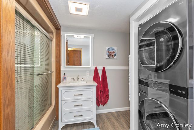875 Bruce Drive, Middleville, MI 49333
