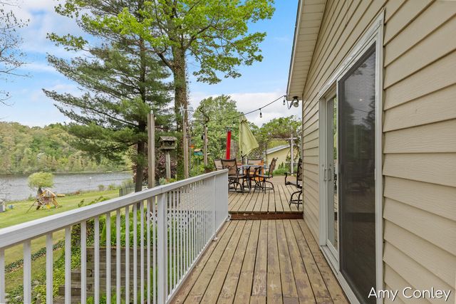 875 Bruce Drive, Middleville, MI 49333