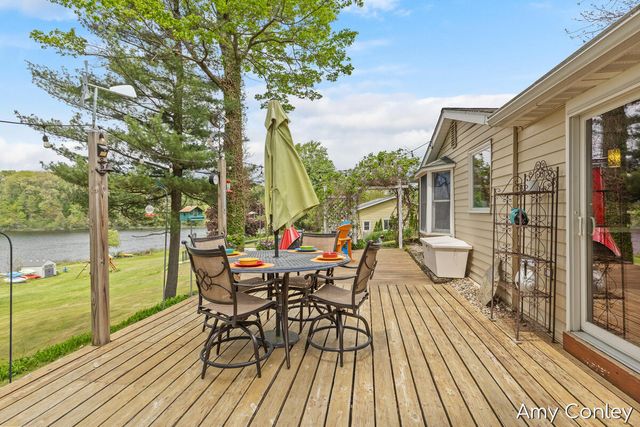 875 Bruce Drive, Middleville, MI 49333