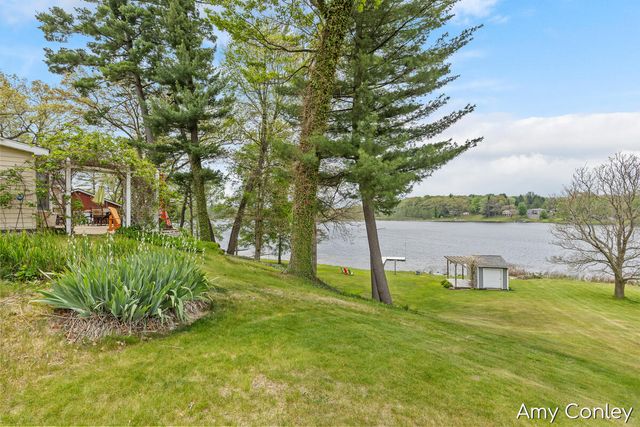 875 Bruce Drive, Middleville, MI 49333