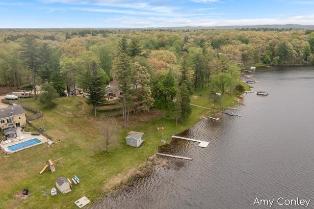 875 Bruce Drive, Middleville, MI 49333