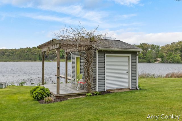 875 Bruce Drive, Middleville, MI 49333