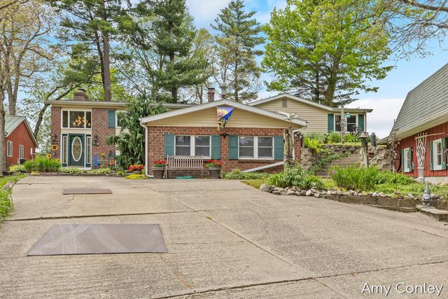 875 Bruce Drive, Middleville, MI 49333