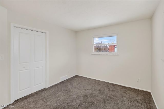 5239 E 102nd Street, Garfield Heights, OH 44125