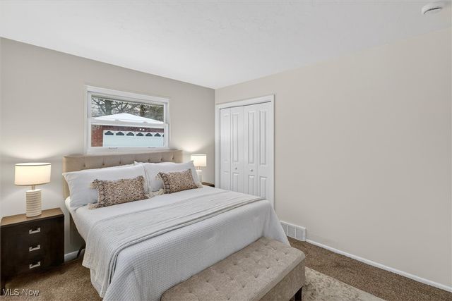 5239 E 102nd Street, Garfield Heights, OH 44125