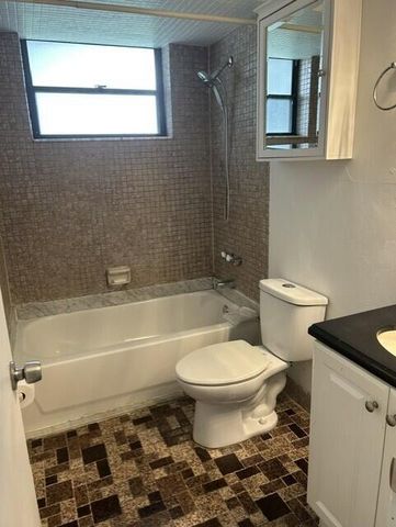 12447 Westhampton Circle, Wellington, FL 33414